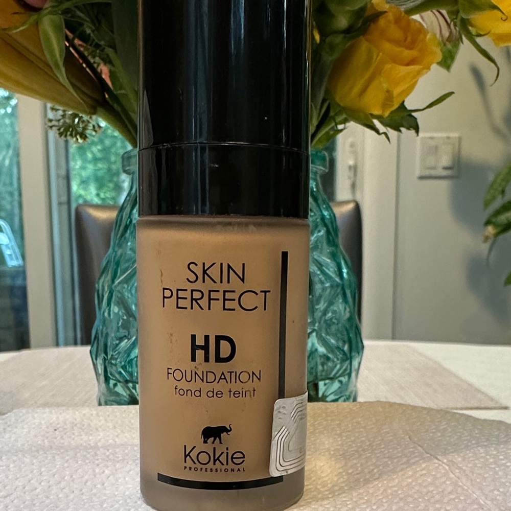 Skin Perfect HD Foundation - Shade 40C